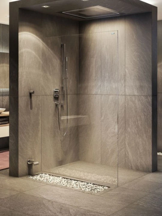 Moderne bodengleiche Dusche
